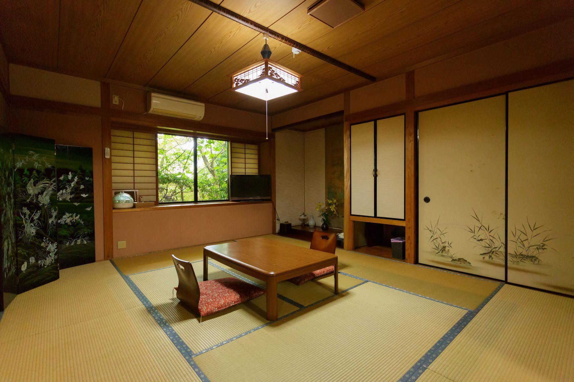 Yufuin Ryokan Nogiku מראה חיצוני תמונה