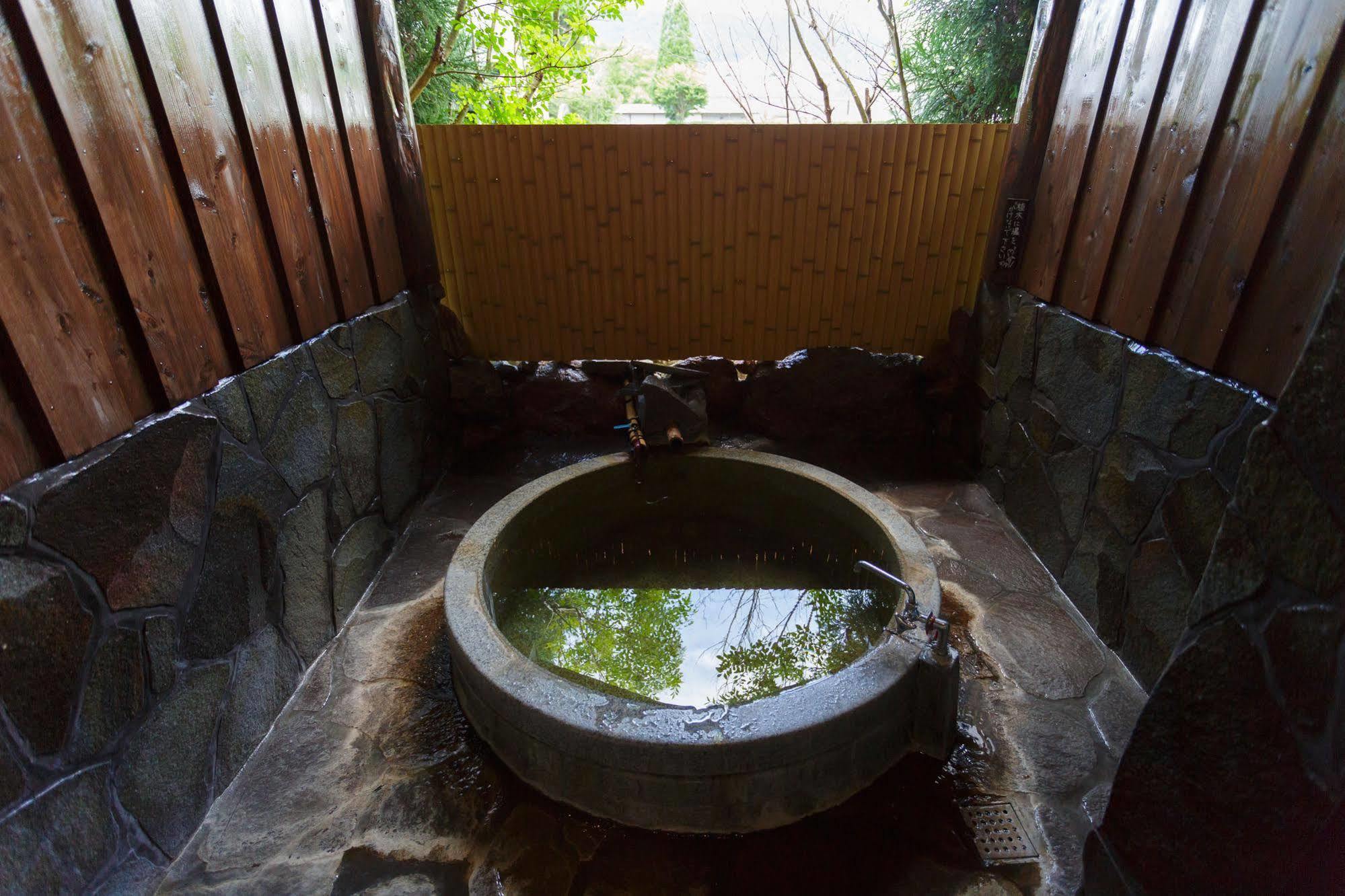 Yufuin Ryokan Nogiku מראה חיצוני תמונה
