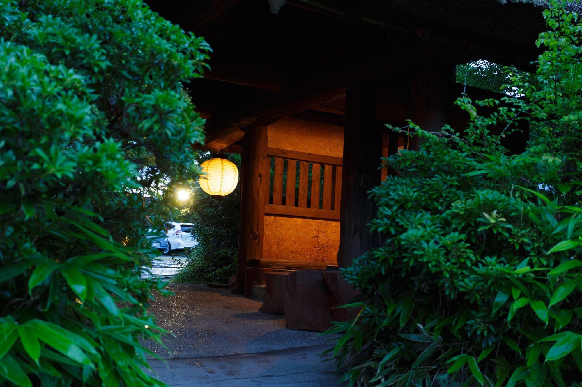 Yufuin Ryokan Nogiku מראה חיצוני תמונה